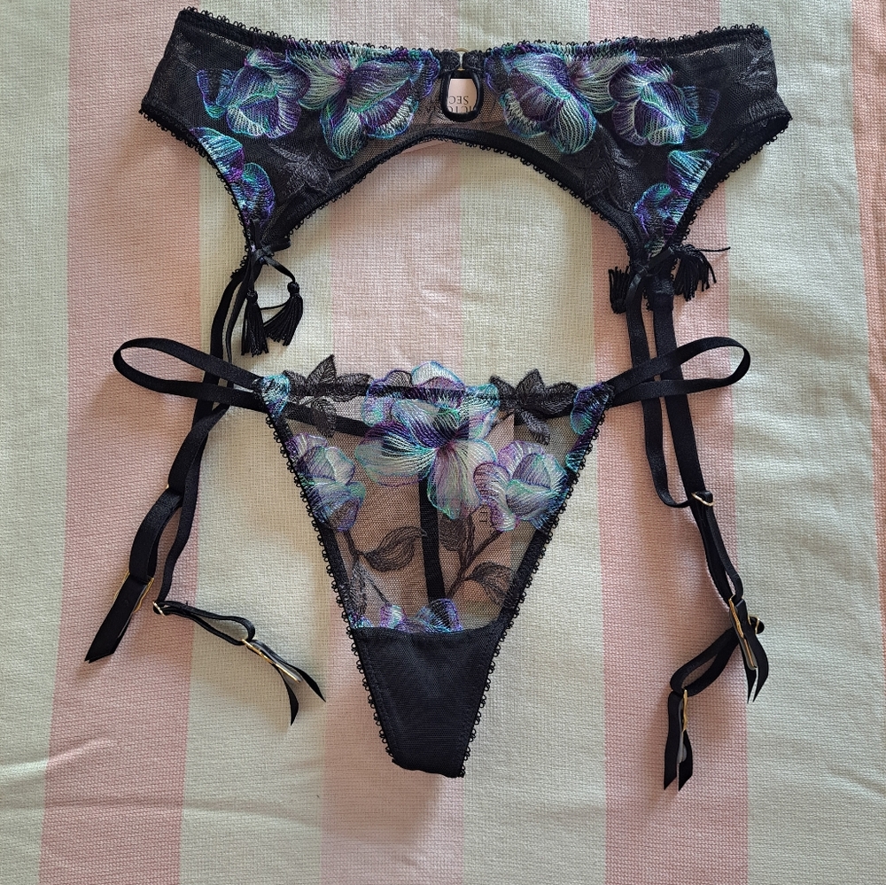 VS Lingerie Set (XS/S, S) New